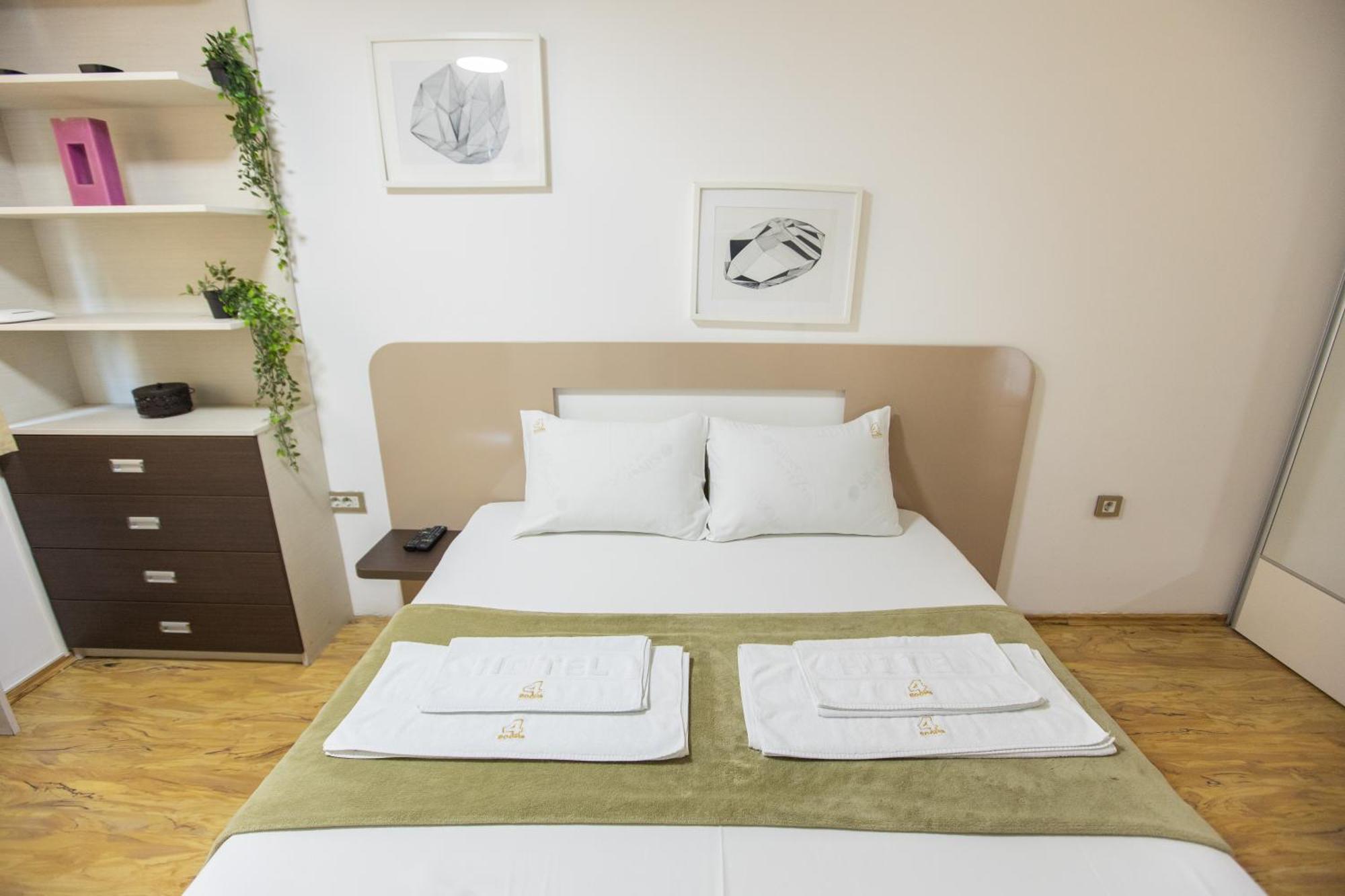 4 Rooms Apartments Ni Buitenkant foto
