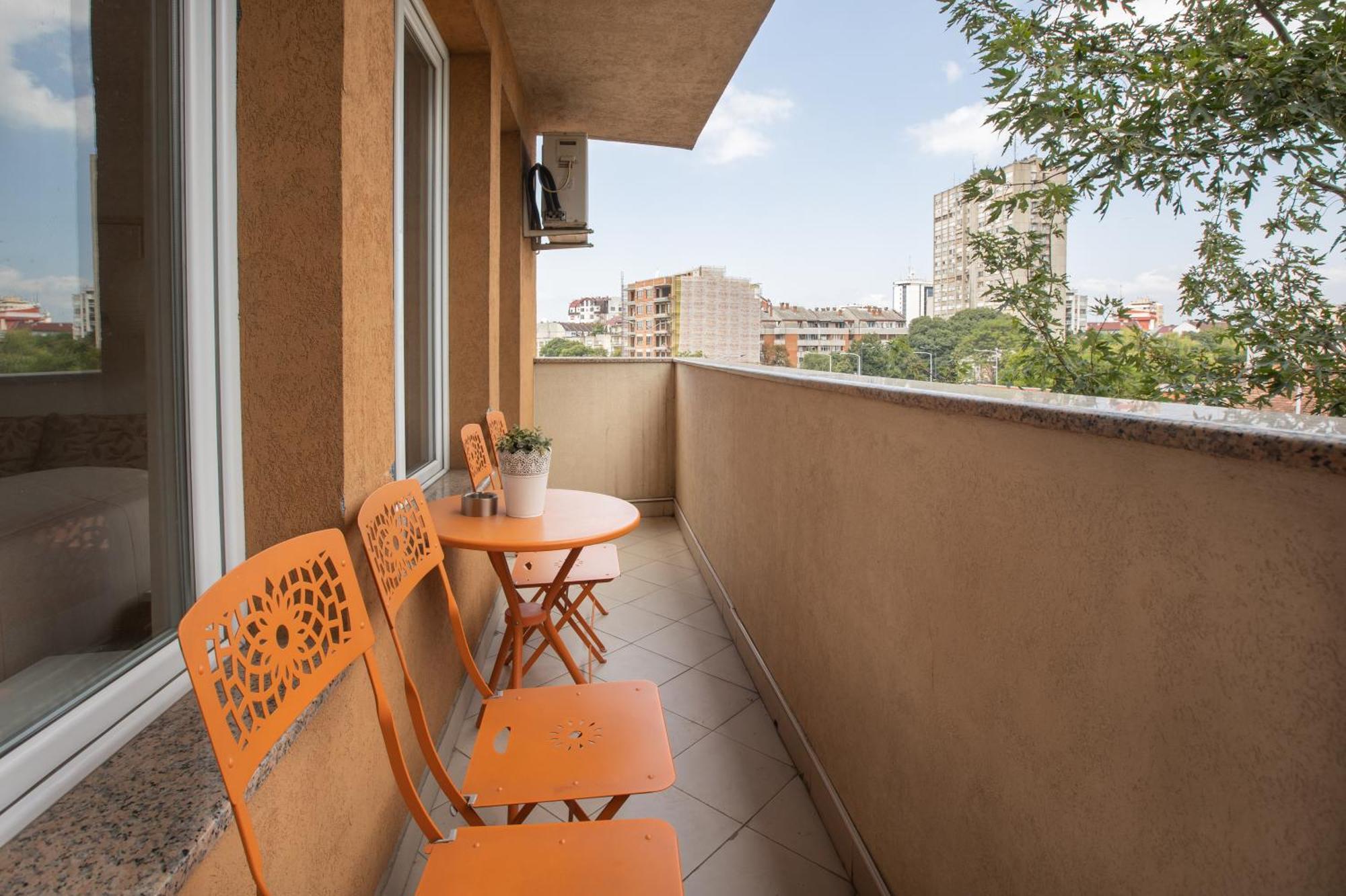 4 Rooms Apartments Ni Buitenkant foto