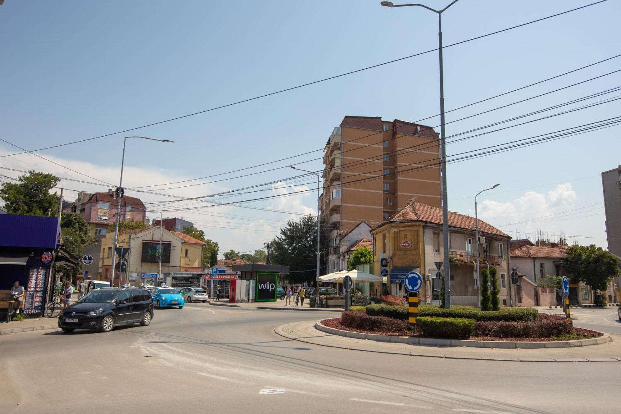 4 Rooms Apartments Ni Buitenkant foto