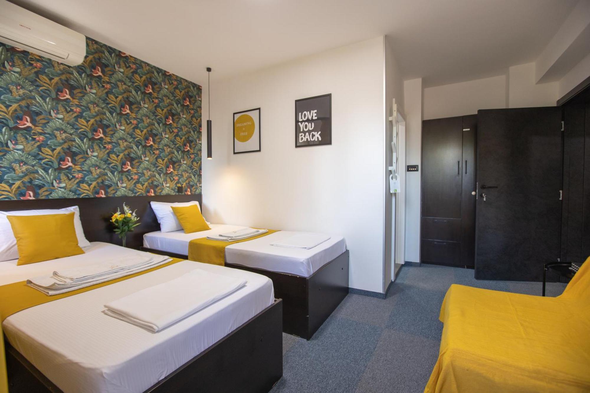 4 Rooms Apartments Ni Buitenkant foto