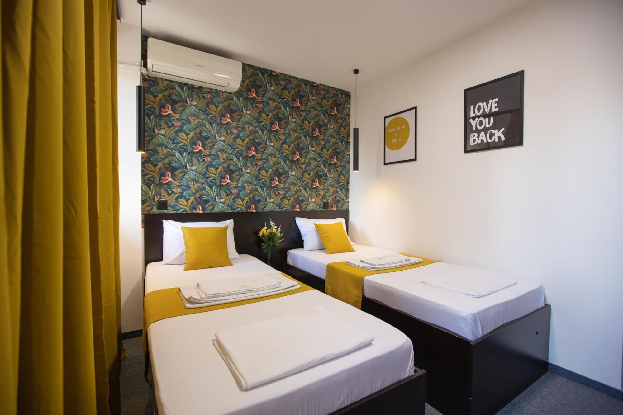 4 Rooms Apartments Ni Buitenkant foto