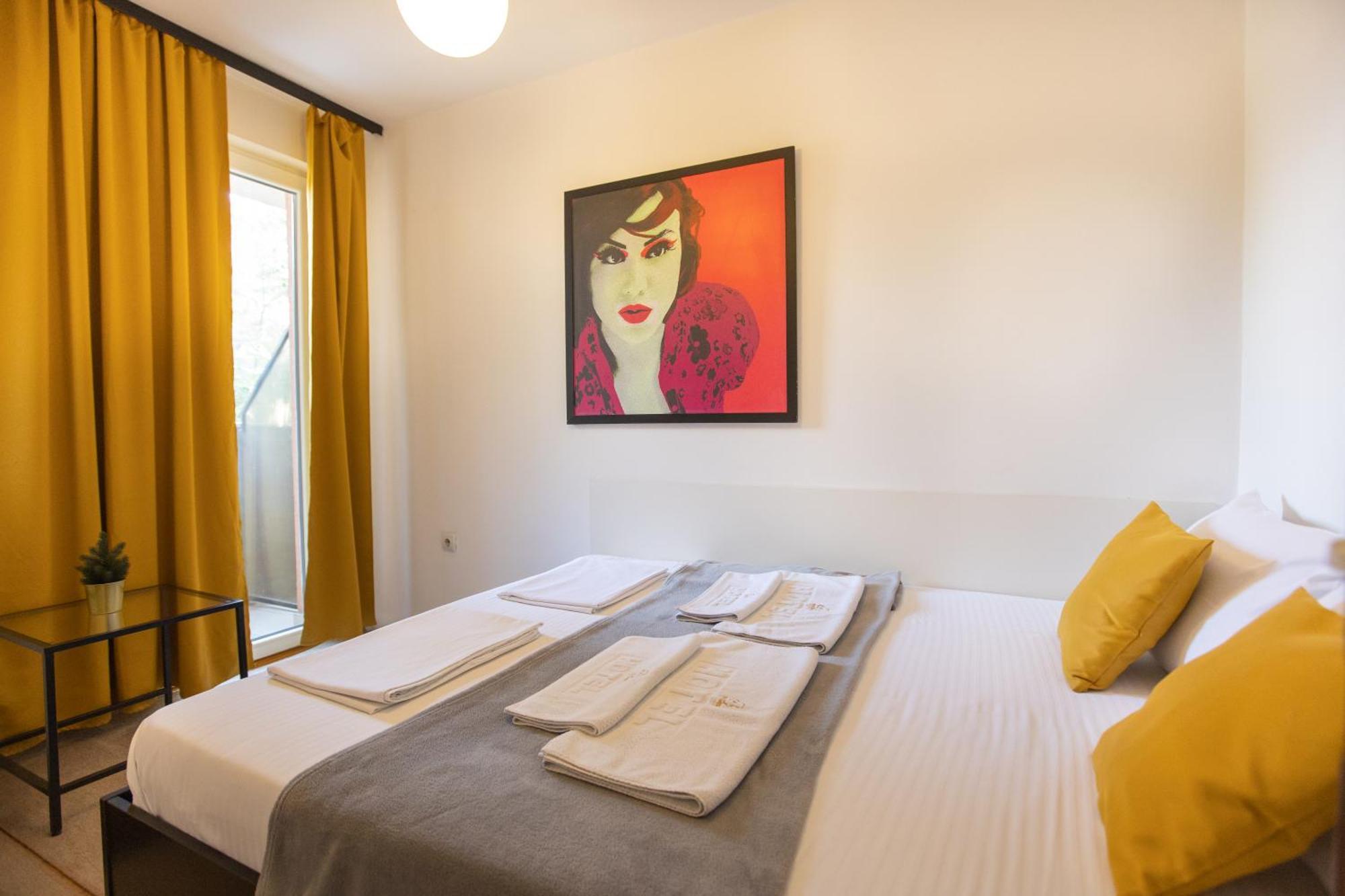 4 Rooms Apartments Ni Buitenkant foto